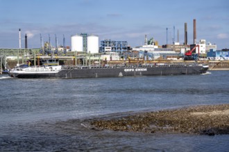 Scenery of Chempark Leverkusen, Bayer Leverkusen, chemical park, chemical plant, river Rhine, cargo