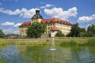Johannisteich, castle park, Museum Zeitzer Schloss Moritzburg, early baroque style, water