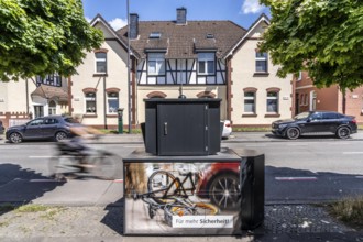 Semi-stationary speed camera in Nobelstraße, in the Wiesdorf district of Leverkusen, Bayer AG's