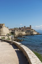 Picturesque town by the sea, Antibes, Provence Alpes Côte d'Azur, South of France, France