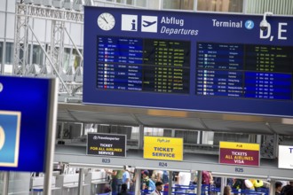 Frankfurt Airport: Departures board in Terminal 2