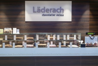 Läderach chocolate shelf