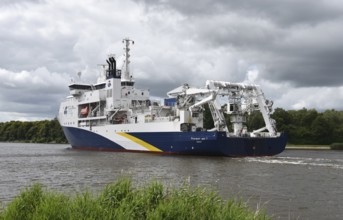 The French research vessel POURQUOI PAS in the Kiel Canal, Kiel Canal, Kiel Canal,