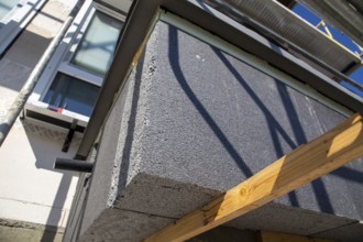 Thermal insulation of the façade with polystyrene façade insulation boards
