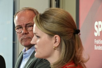 Matthias Miersch (left), Chairman of the SPD parliamentary group, and Sonja Eichwede, one of the