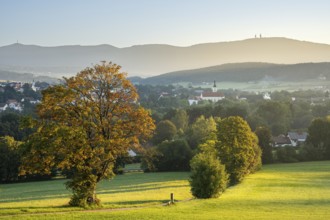 View from the pilgrimage church Weißenregen over Bad Kötzting to the Hohenbogen (Hoher Bogen) . In