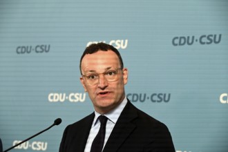 The Chairman of the CDU/CSU parliamentary group, Jens Spahn (CDU), and his deputy Alexander