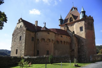 Kuckuckstein Castle in Liebstadt is situated on a rocky outcrop above the Seidewitz river valley on