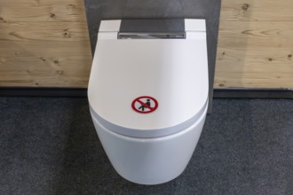 Symbol photo toilet seating ban