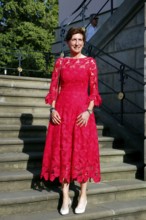 Ilka Horstmeier (BMW Board of Management) arriving at Charles Gounod's Roméo et Juliette after