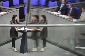 Rasha Nasr (SPD) speaks on the agenda item MIndeslohnegesetz at the eleventh session of the