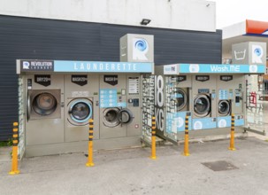 Wash.ME Revolution Laundry launderette service washing machines, Pewsey, Wiltshire, England, UK