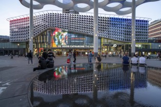 The station forecourt at Utrecht Centraal station, at the Hoog Catharijne shopping centre and