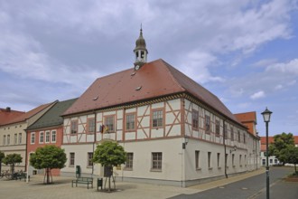 Baroque town hall built in 1699, market square, Gräfenhainichen, Saxony-Anhalt, Germany