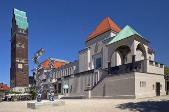 Wedding tower and exhibition building with stainless steel sculpture entitled Points of View by