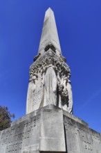 Alice monument, also known as the Alice obelisk, designed by Ludwig Habich, Franz Rank and Adolf