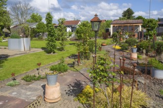 Garden house and decoration in allotment garden, allotment garden, garden, spring, Kamen, North