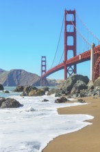 View of Golden Gate Bridge from Bakery beach, San Francisco, California, USA
