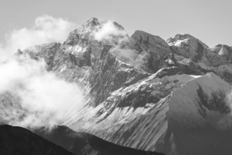 Mountain panorama from Laufbacher-Eckweg to Großer Widdersten, 2533m, Allgäu Alps, Vorarlberg,