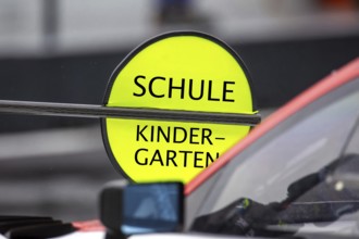 (Photomontage) Kindergarten/School Symbol image: Lollipop in motorsport with modified text