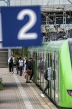 S-Bahn train, S4, on the line between Bochum and Dortmund, Dortmund-Marten-Süd S-Bahn station,