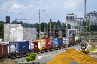 Reconstruction, extension of the Emmerich-Oberhausen railway line, three tracks, including 47 new