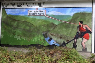 Graffiti applied as part of the MEMUR Urban Art Festival in Oldenburg, here motif due to the flood