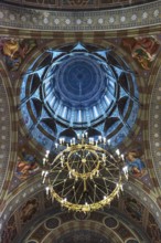Ceiling dome with chandelier in the Archbishop's Residence of the National Yuri Fedkowych