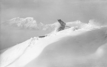 Skiers in winter in the Alps, snow, group, around 1930, mountaineers, skiers, high mountains,