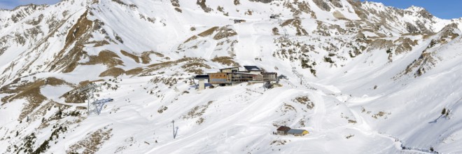 Edmund-Probst House and Höfatsblick Station, 1932m, Nebelhorn mountain station, 2224m, Allgäu Alps,