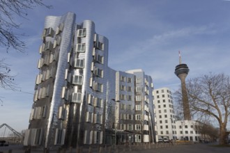 New Zollhof by architect Frank O. Gehry, house with aluminum façade, Gehry buildings in the