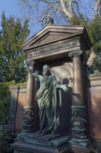 Magnificent grave site Höltgen, millions of millions on the North Cemetery, Düsseldorf, North