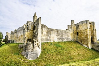 Ruins of Warkworth Castle, River Coquet, Warkworth, Northumberland, England, UK