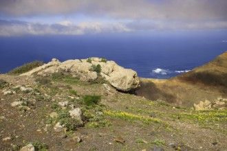 View of the sea from the 600 m high cliff, partly cloudy, Mirador de Ermita de Las Nieves,