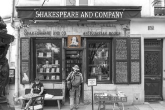 Historical bookstore, Shakespeare and Company, black and white, Paris, France