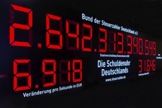 Germany's debt clock, as of 21.01.2026, government debt in Germany 2 trillion 642 billion 313