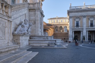 Fountain of the Goddess of Rome in front of the Senatorial Palace (Palazzo Senatorio), Piazza del