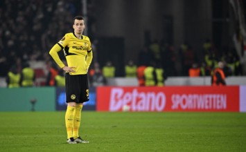 Sandro Lauper BSC Young Boys Bern (30) disappointed in the background perimeter advertising Logo