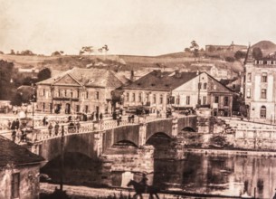 View from the first bridge over the Vistula on the Podgorze side, photo from 1916, Old Synagogue —