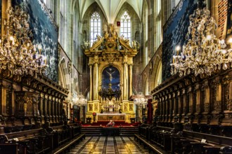 Baroque main altar in the choir room by Giovanni Battista Gisleni, 1650, painting of the