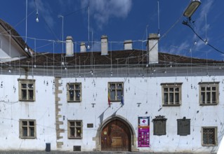 Matthias Corvinus House, 15th century, oldest building in the city, today Institute of Fine Arts,