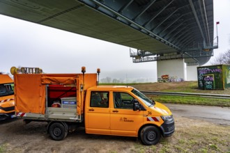 Autobahn GmbH vehicles under the Ruhr Valley Bridge, work in the bridge box, during the closure of
