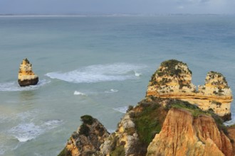 Rocky coast, Praia do Camilo, Lagos, Algarve, Portugal