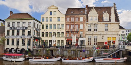 Houses on the Leie with sightseeing boats, Ghent, East Flanders, Flanders, Belgium