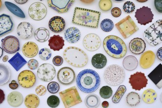 House wall with traditionally painted ceramic plates, Vila do Bispo, Algarve, Portugal
