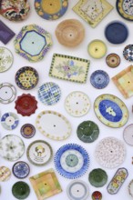 House wall with traditionally painted ceramic plates, Vila do Bispo, Algarve, Portugal
