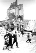 Civilians in destroyed Berlin in May 1945