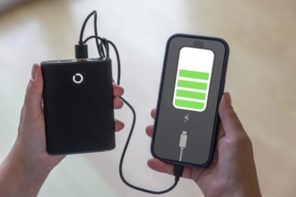 Power banks for charging mobile phones, small, portable, for everyday use and emergency