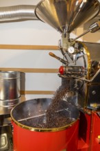 Coffee is roasted by hand in a small drum roasting machine with a lot of experience, where the