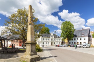 Town Hall and Elector Saxon Post Mile Column on Bärenstein Market Square, Altenberg, Eastern Ore